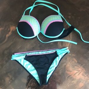 Shade & Shore Bikini - EUC